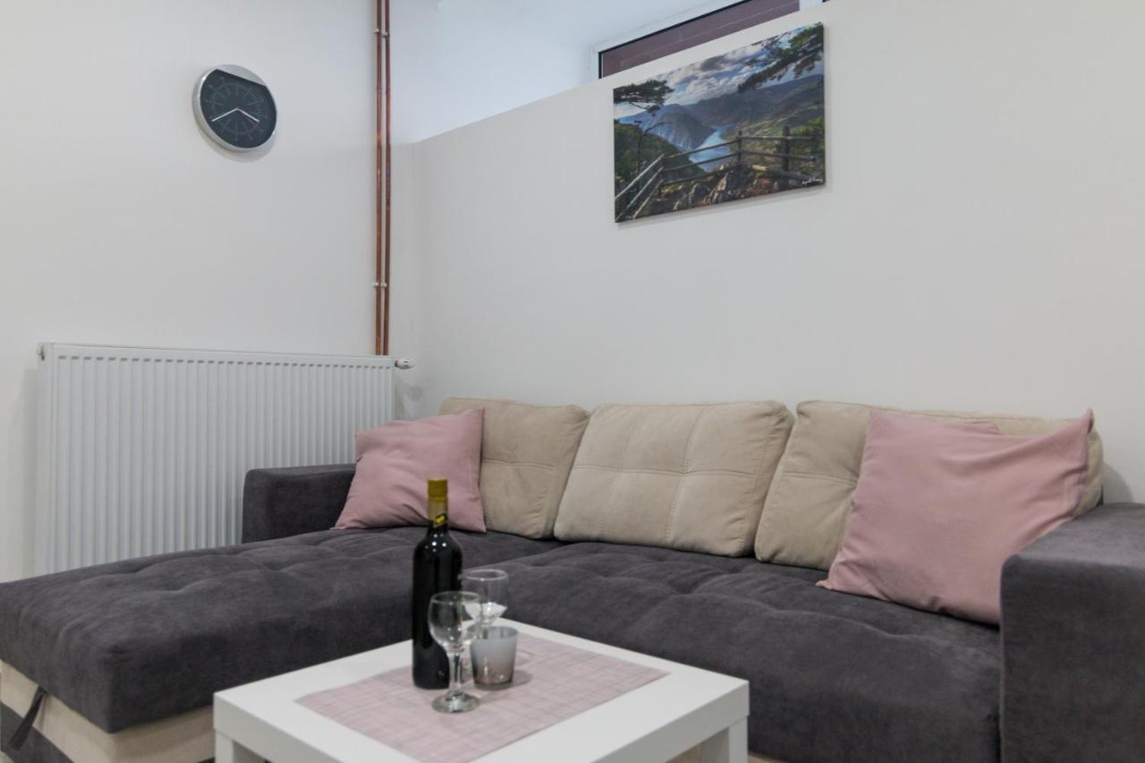 Apartment Bb Баїна-Башта Екстер'єр фото