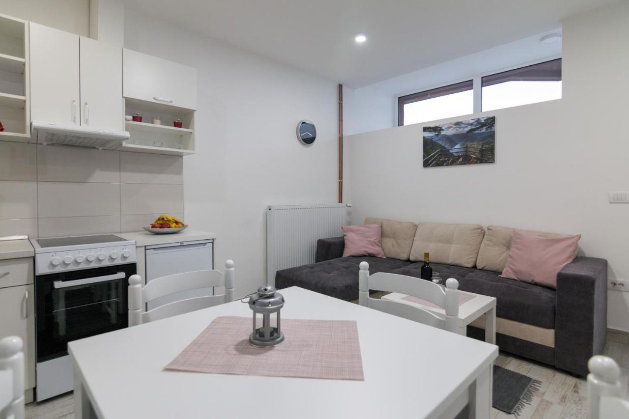 Apartment Bb Баїна-Башта Екстер'єр фото
