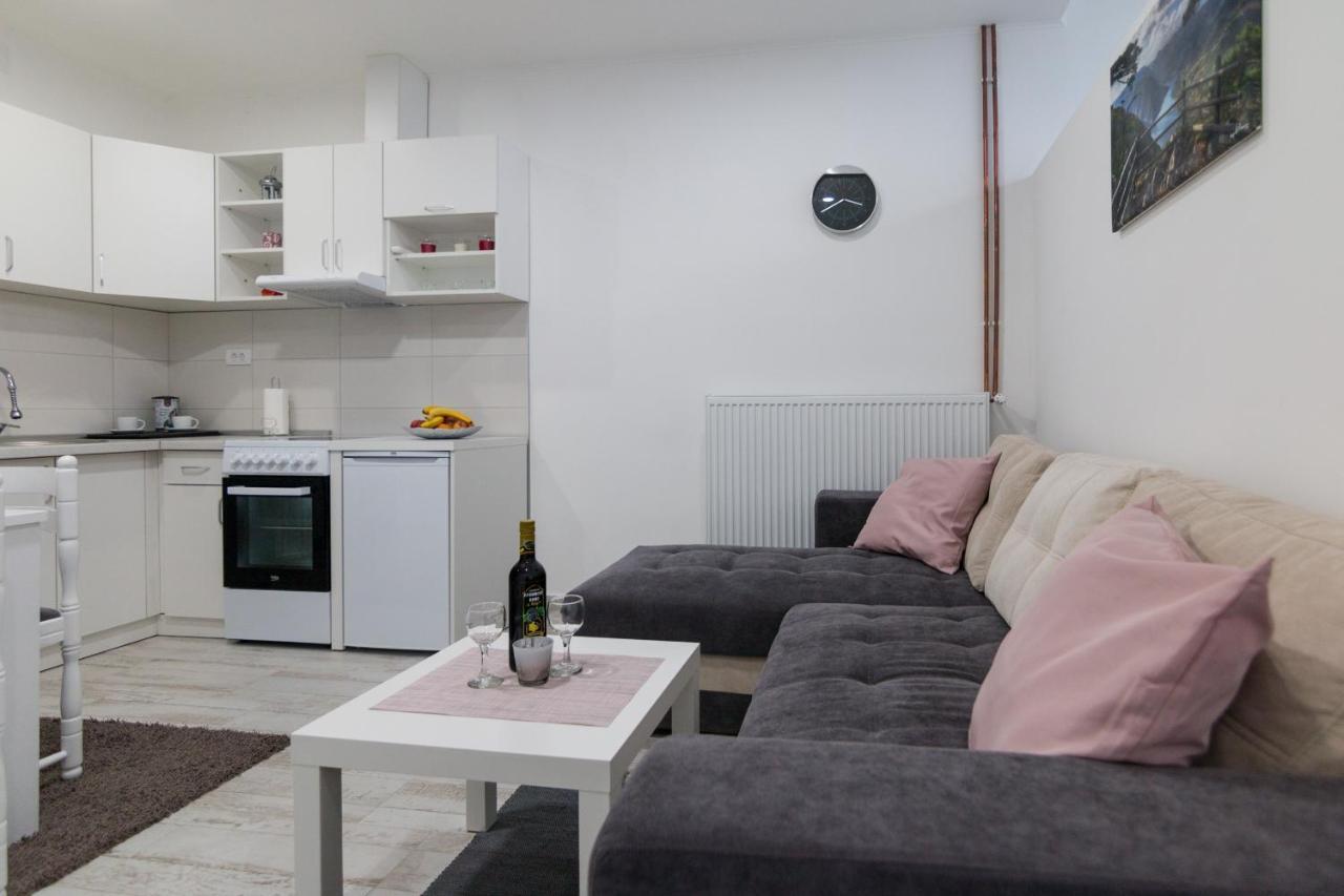 Apartment Bb Баїна-Башта Екстер'єр фото